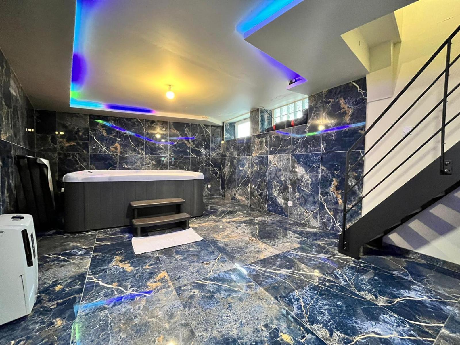 Ferienwohnung Golden Blue - Jacuzzi Rouen Exterior foto