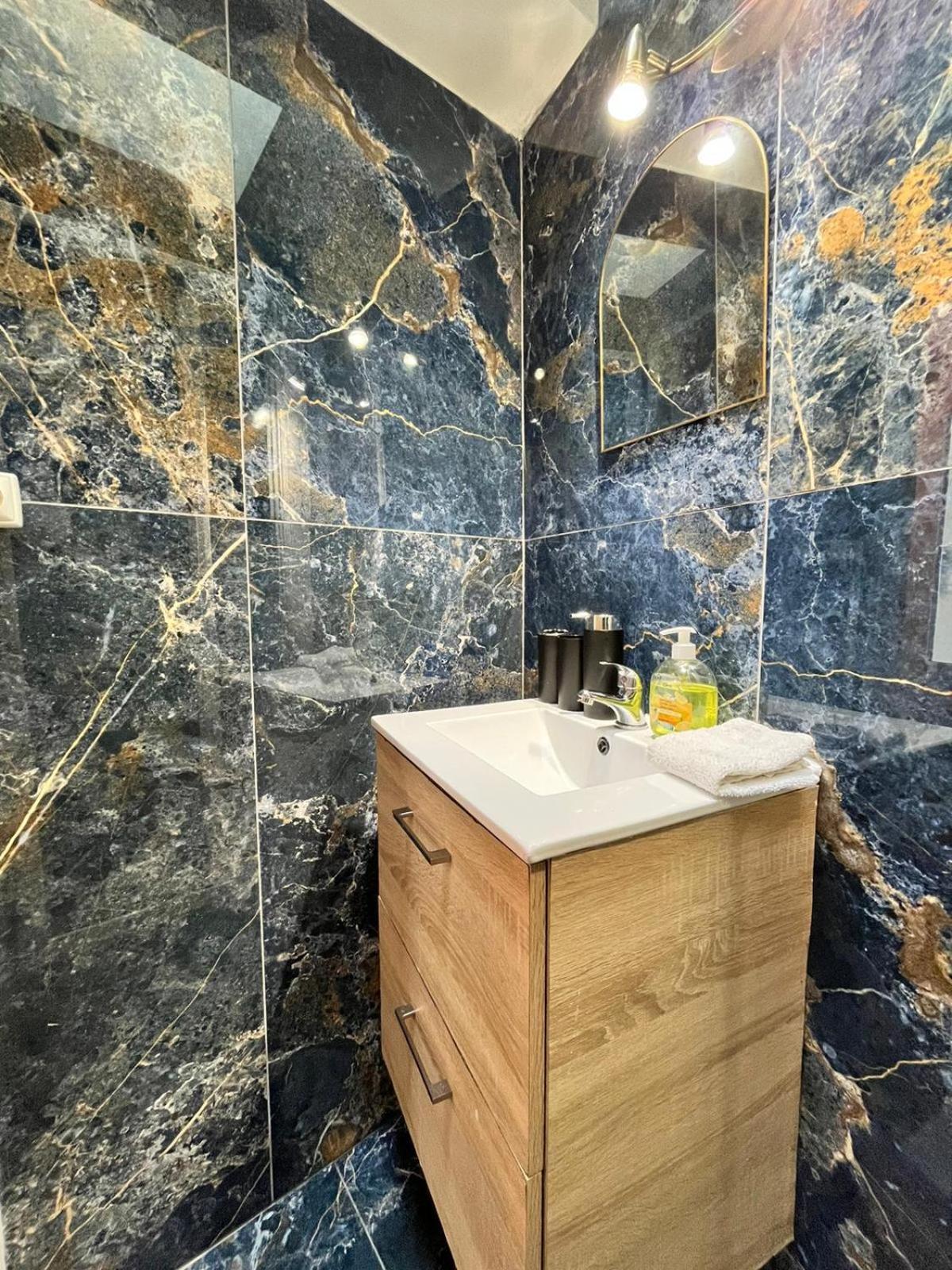 Ferienwohnung Golden Blue - Jacuzzi Rouen Exterior foto